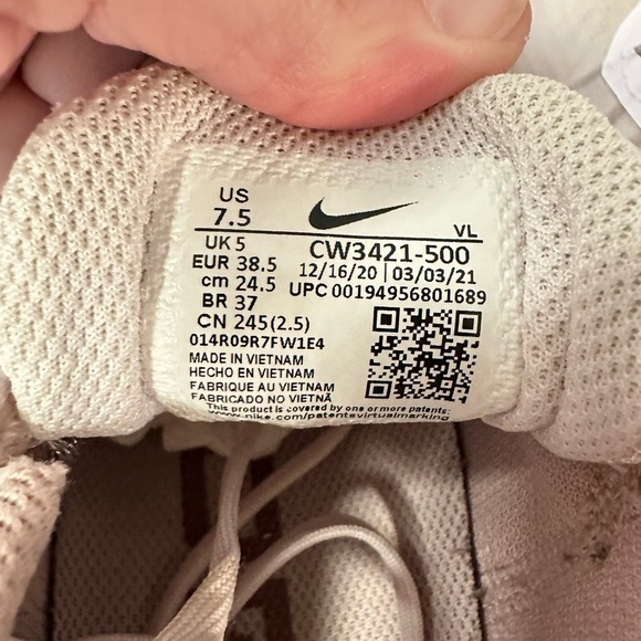 NIKE Woman Zoom WinFlo 8 Maeve running activewear athleisure casual sneaker 7.5 - Picture 9 of 12